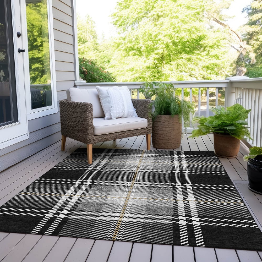 Machine Washable Indoor/ Outdoor Chantille Plaid Cozy Rug