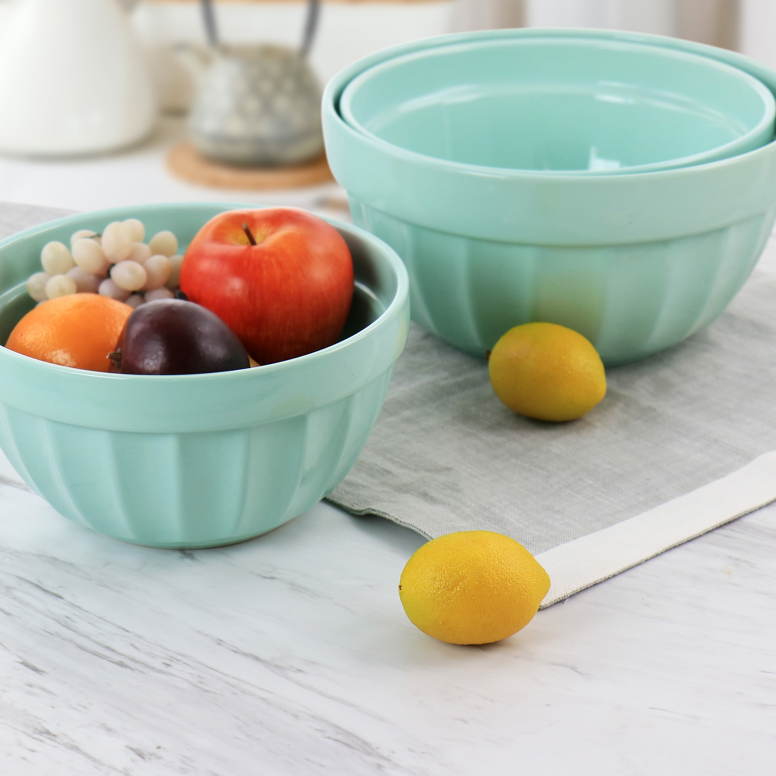 https://ak1.ostkcdn.com/images/products/is/images/direct/90e0358534d7288cdd1a9feb612f4a1bbf40e770/Martha-Stewart-3-Piece-Stoneware-Bowl-Set-in-Mint.jpg