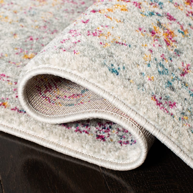 SAFAVIEH Evoke Quinn Vintage Distressed Rug