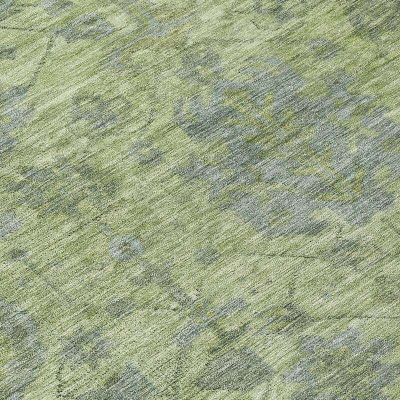 Machine Washable Indoor/ Outdoor Vintage Traditional Chantille Rug