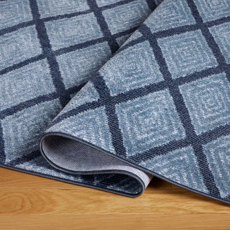 TOWN & COUNTRY EVERYDAY Rein Solid Diamond Everwash Washable Non-Slip Backing Area Rug