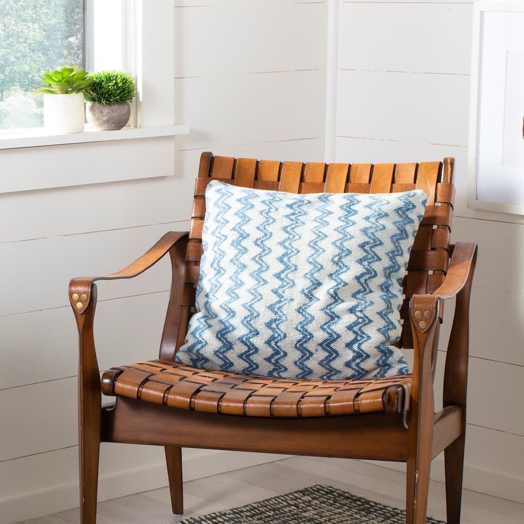 SAFAVIEH Home Collection Merly Indigo 18-inch Square Decorative Pillow