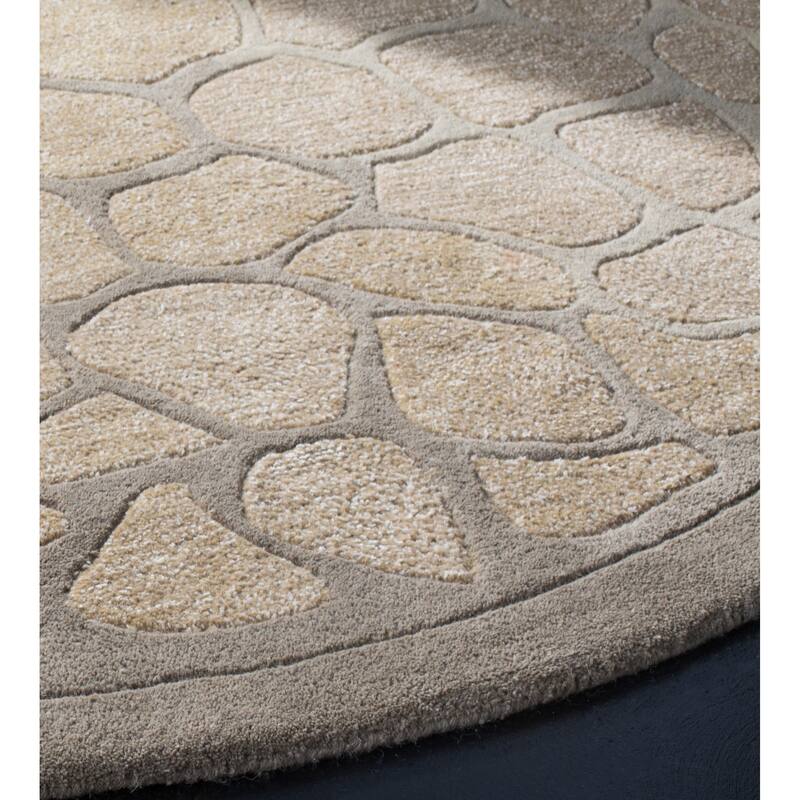 Martha Stewart by SAFAVIEH Arusha Wool/ Viscose Rug