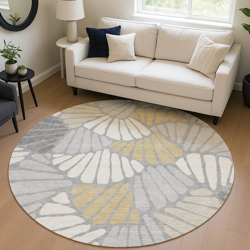 Machine Washable Indoor/ Outdoor Floral Modern Chantille Rug