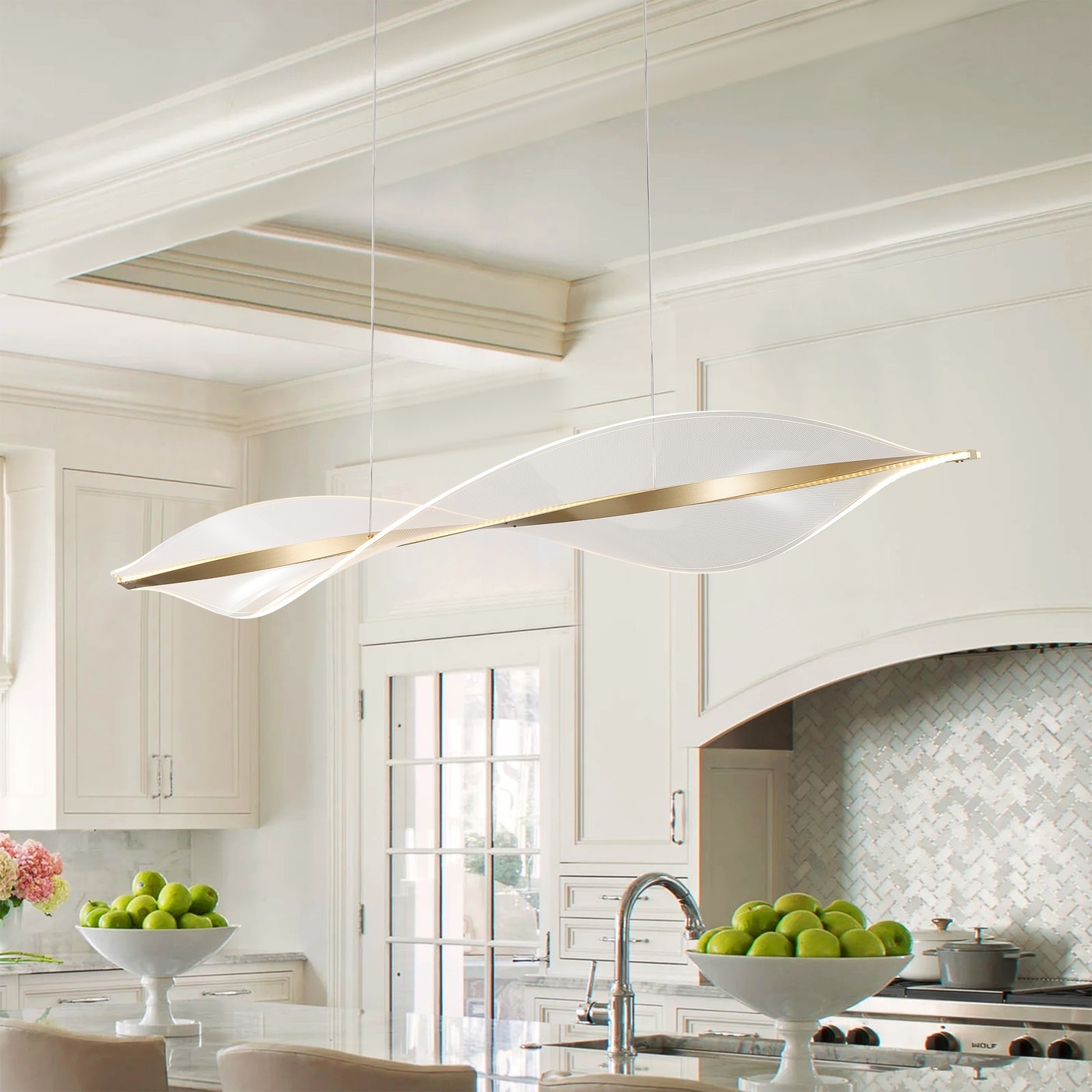 Modern Painted Gold Acrylic Craft Design LED Pendant Light for Kitchen Island Dining Room