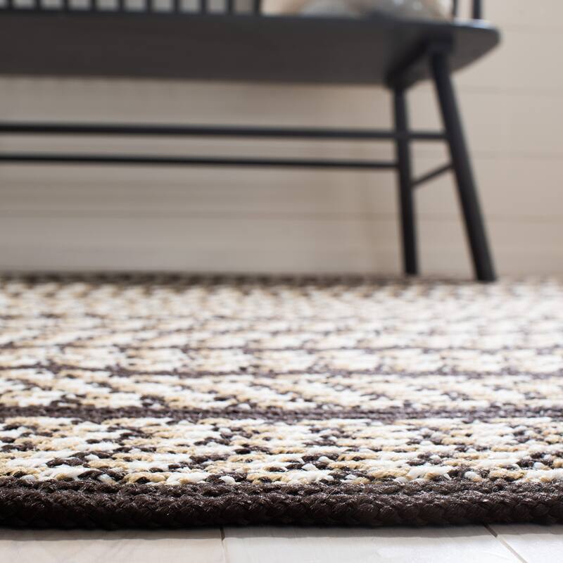 SAFAVIEH, Handmade Braided Jinela Country Rug