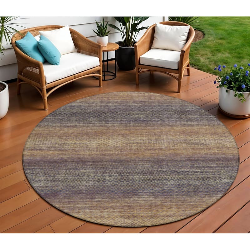 HomeRoots Geometric Transitional Rectangle Outdoor Rug - 8' Round