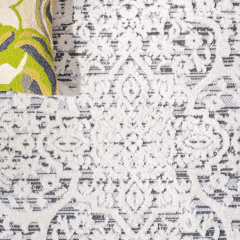 SAFAVIEH Cabana Asthildur Indoor/ Outdoor Waterproof Patio Rug