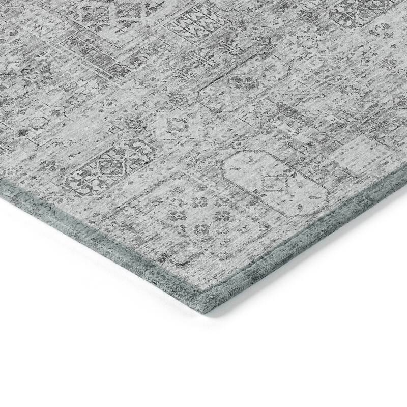 Machine Washable Indoor/ Outdoor Chantille Vintage Traditional Rug
