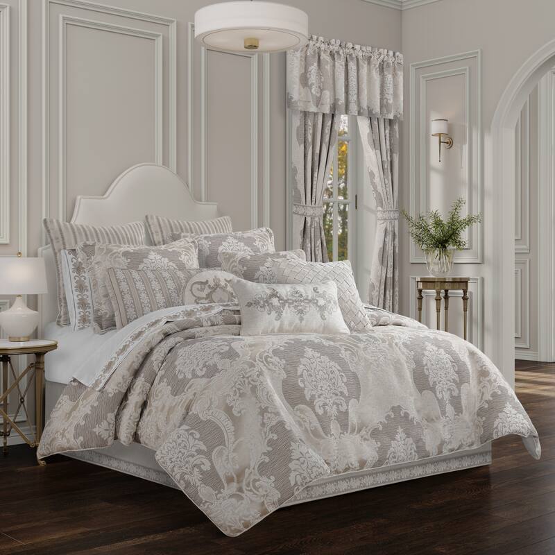 Queensbury Comforter Set