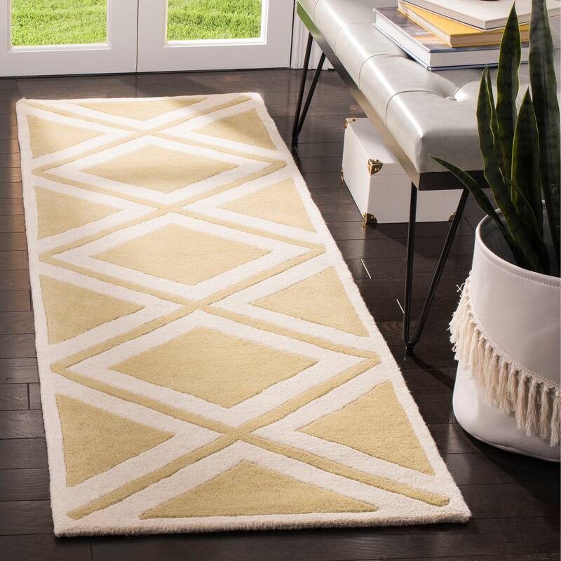 SAFAVIEH Handmade Chatham Llio Modern Wool Rug - 2'3" x 7' Runner - Gold/Ivory