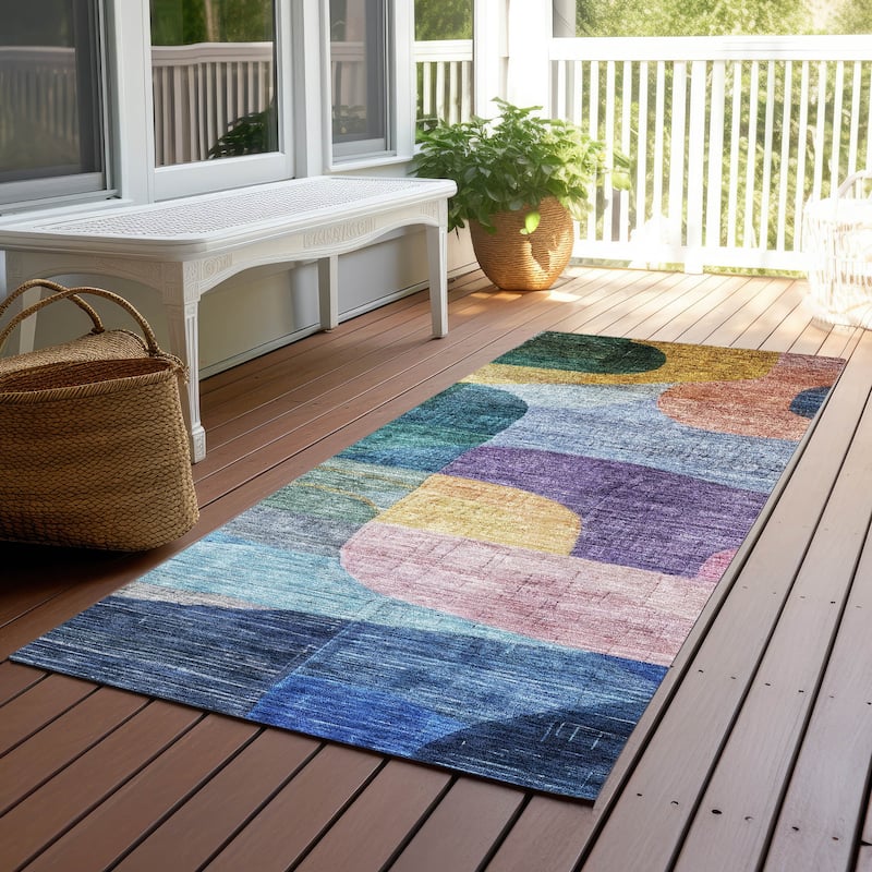 Machine Washable Indoor/ Outdoor Abstract Contemporary Chantille Rug