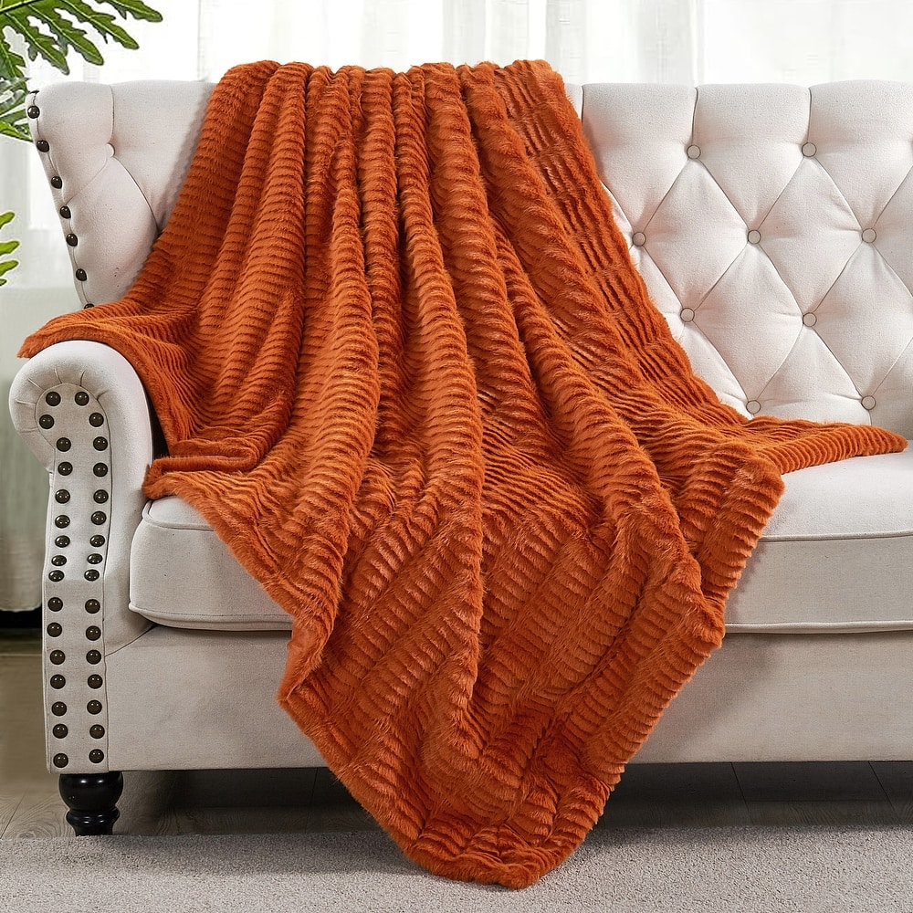 Shaggy Wavy FauxFur Throw Cozy Soft Thick Blanket for Bedroom