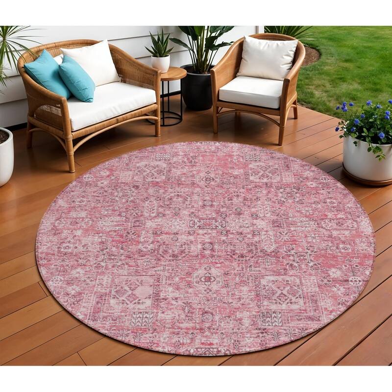 HomeRoots Floral Transitional Rectangle Outdoor Rug - 8' Round
