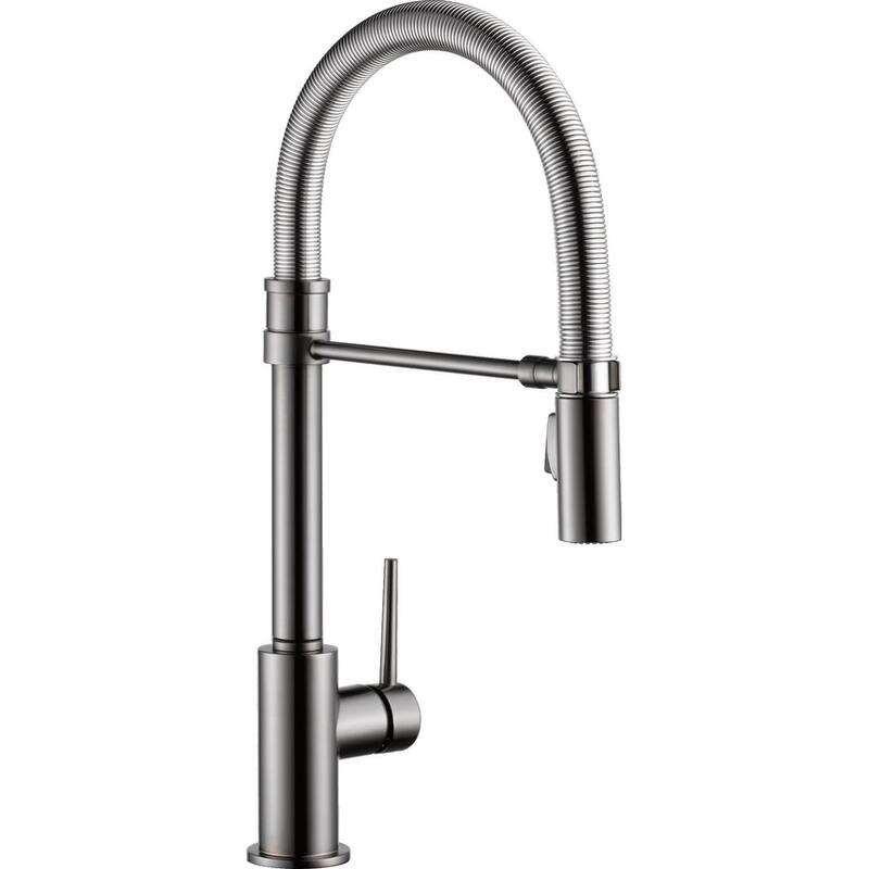Delta Trinsic Pro Pre-Rinse Pull-Down Kitchen Faucet with Magnetic