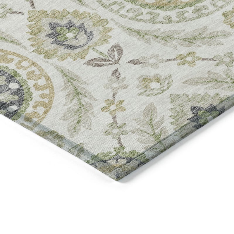 HomeRoots Floral Transitional Rectangle Outdoor Rug