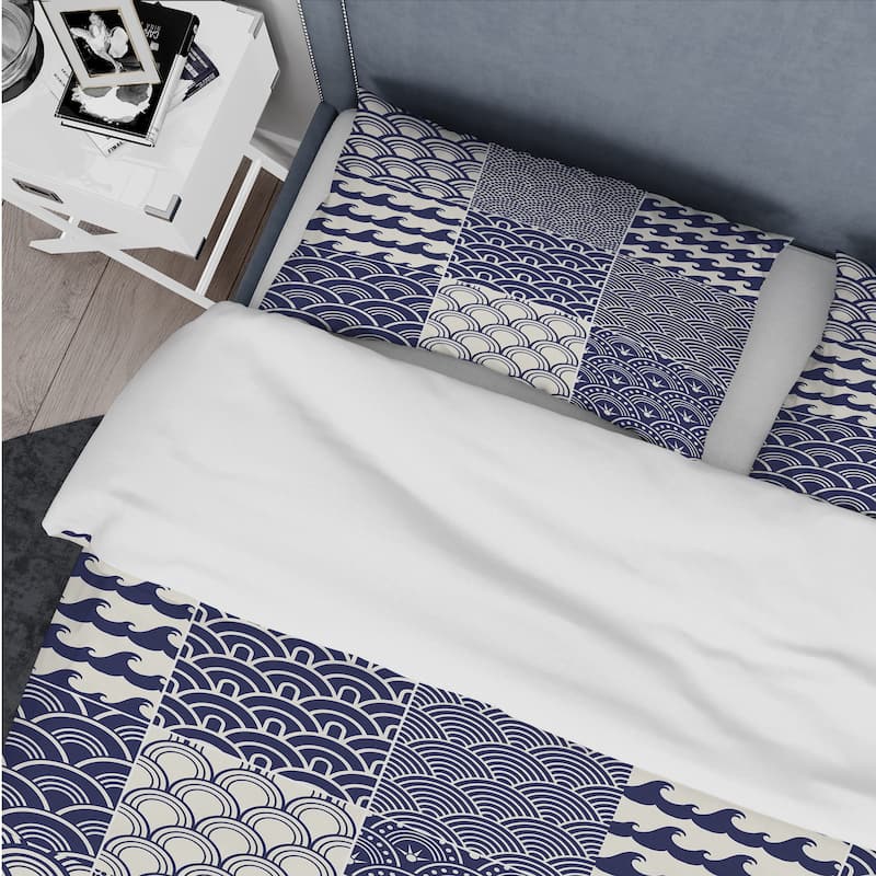Designart 'Japanese Ocean Wave Pattern' Costal Bedding Set - Duvet Cover & Shams
