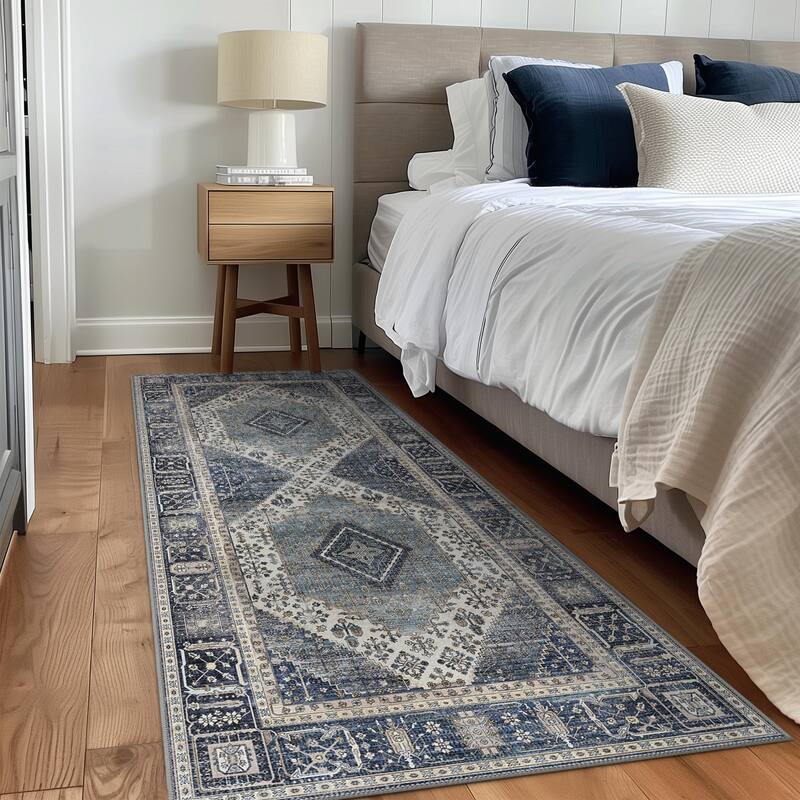 Mcow Faded Floral Vintage Low-Pile Machine Washable Non-Slip Area Rug