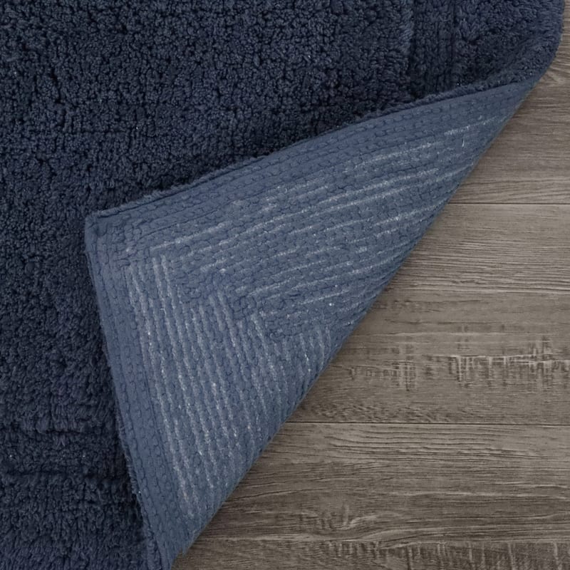 Lydia Border Plush Bath Mat