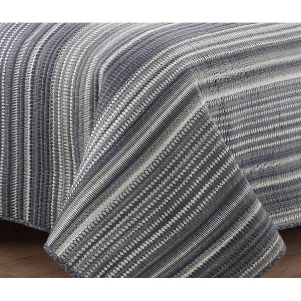 Estate Collection Taj Quilt Set