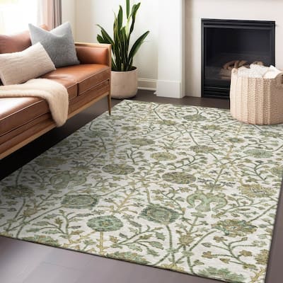Machine Washable Indoor/ Outdoor Traditional Kashan Chantille Rug