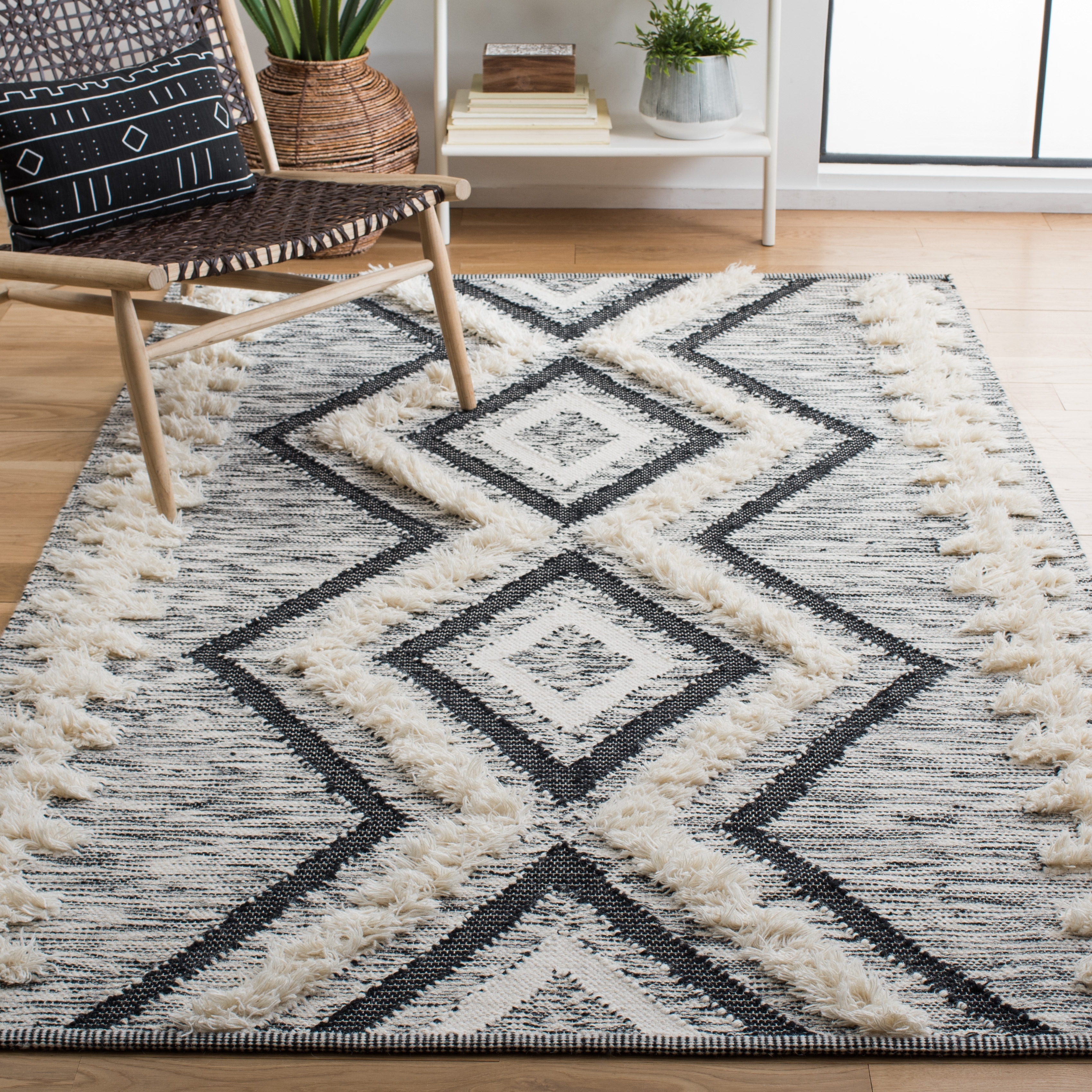 SAFAVIEH Handmade Kenya Guler Southwestern Wool Rug
