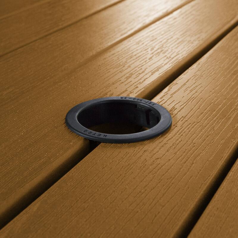 Highwood Commercial Grade 48" Round Dining Height Table