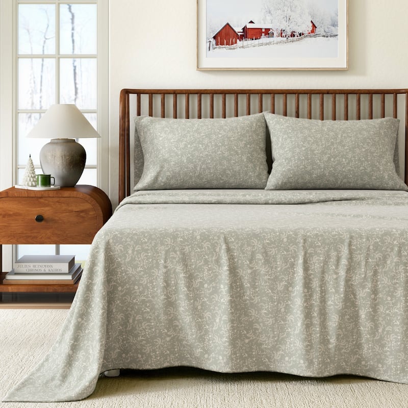 Linery & Co. Ultra-Soft Turkish Cotton Flannel Winter Floral Print Sheet Set - California King - Icy Bloom