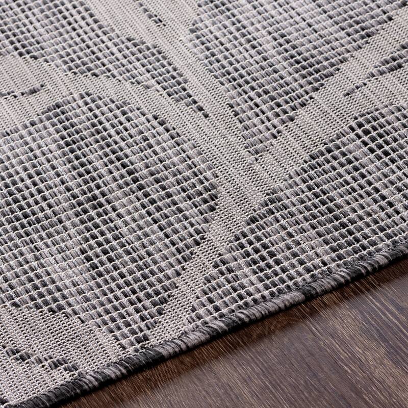 Artistic Weavers Otis Indoor / Outdoor Floral Area Rug