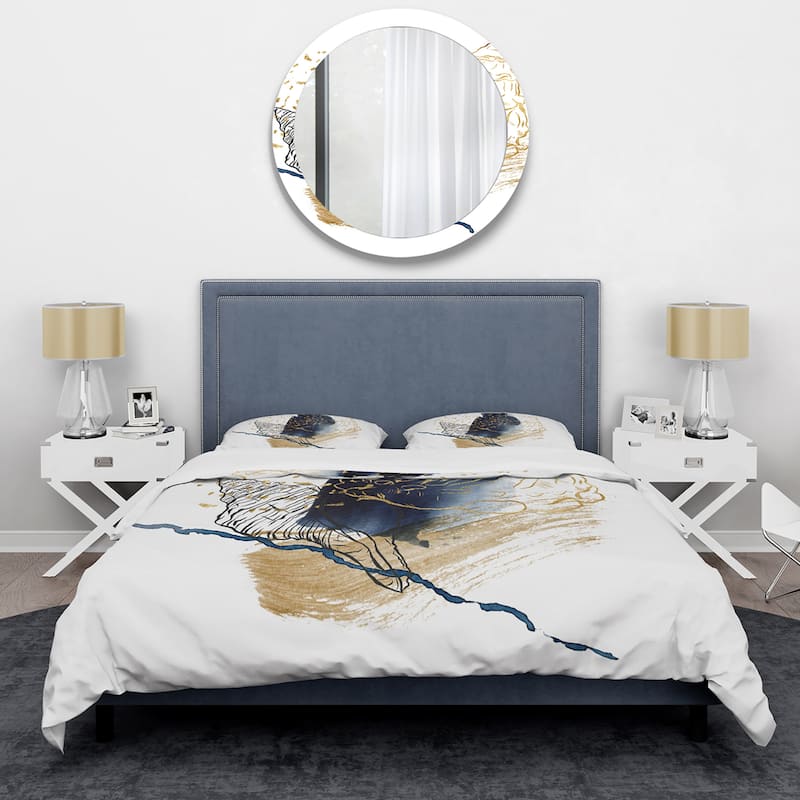 Designart 'Gold Shell Line Art With Underwater Marine Life' Farmhouse Duvet Cover Comforter Set