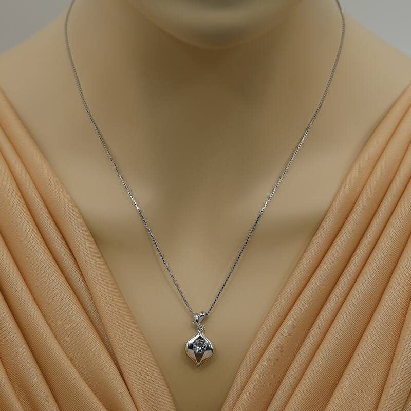 0.75 ct Aquamarine Pendant in Sterling Silver