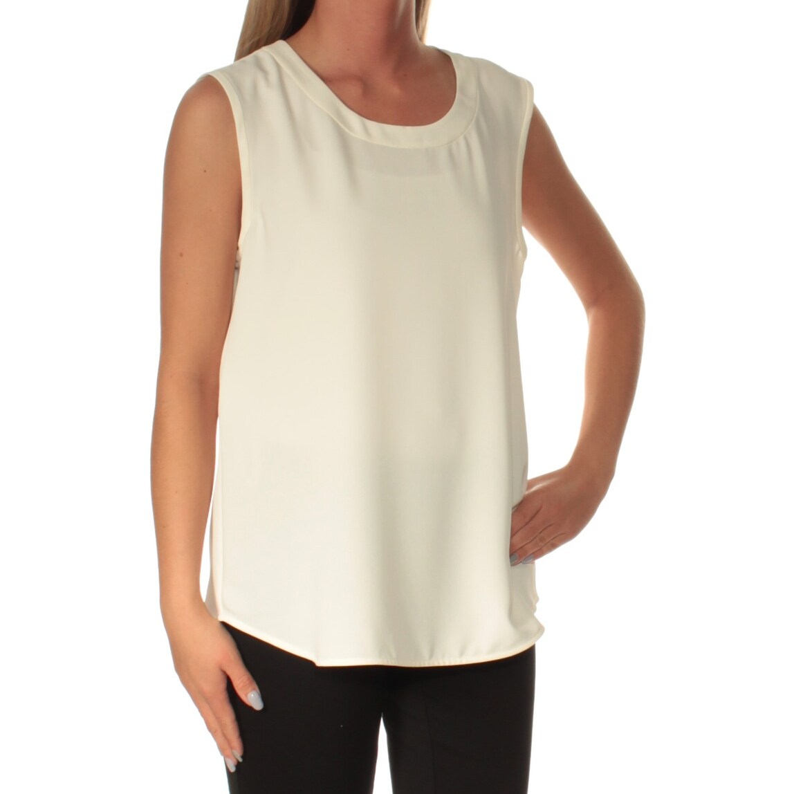 sleeveless business attire