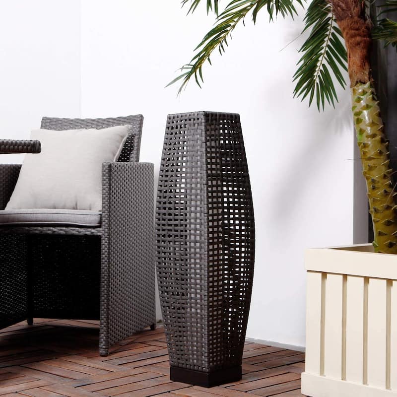 Outdoor Floor Lamp, Large-Sized Solar Powered Rattan Light, Weather-Resistant Rattan Floor Lamp for Patio, Deck and Garden
