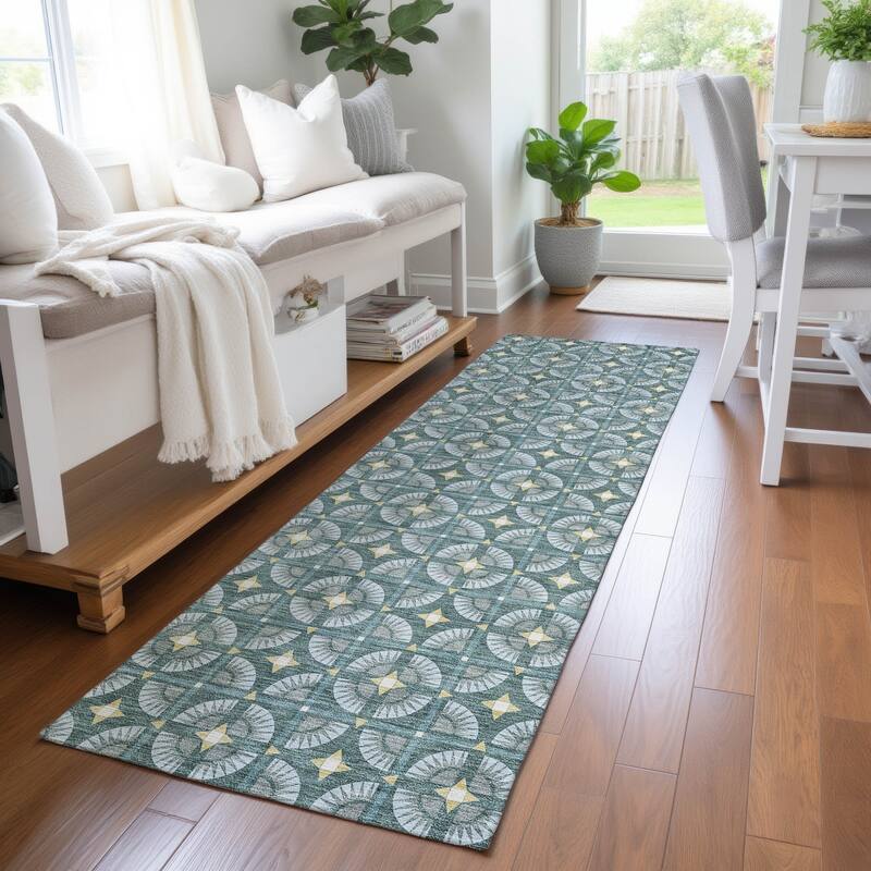 Machine Washable Indoor/ Outdoor Modern Roeland Chantille Rug