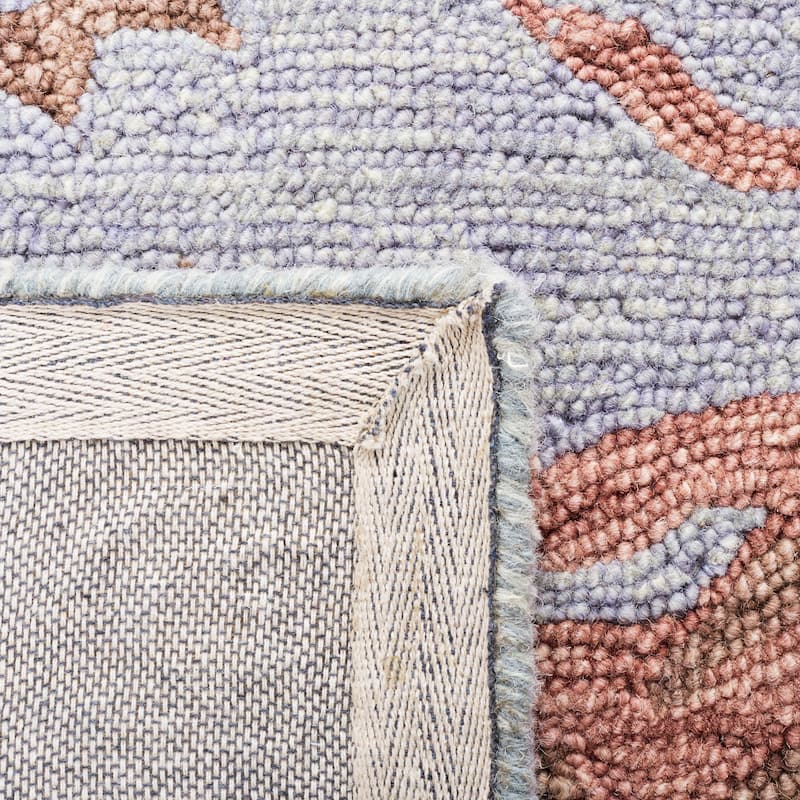 SAFAVIEH Handmade Metro Branka Floral Wool Rug