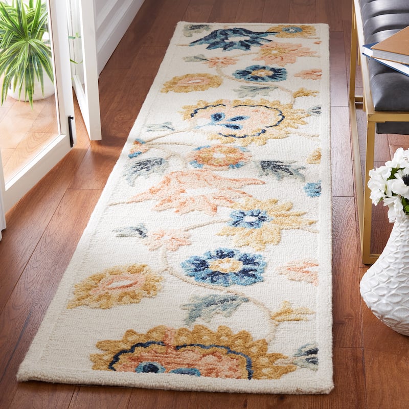 SAFAVIEH Handmade Metro Astghik Floral Wool Rug - 2'3" x 9' Runner - Ivory/Grey