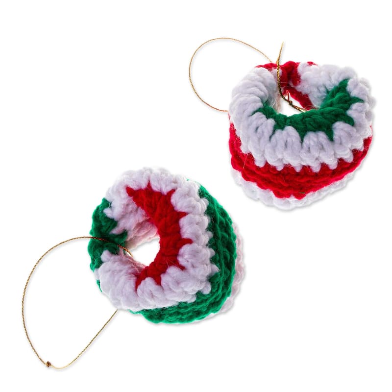 Novica Handmade Festive Circles Crocheted Ornaments (Pair)
