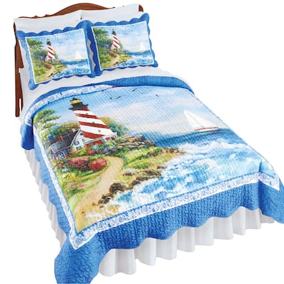 Lighthouse Scene Coastal Scalloped Edge Quilt