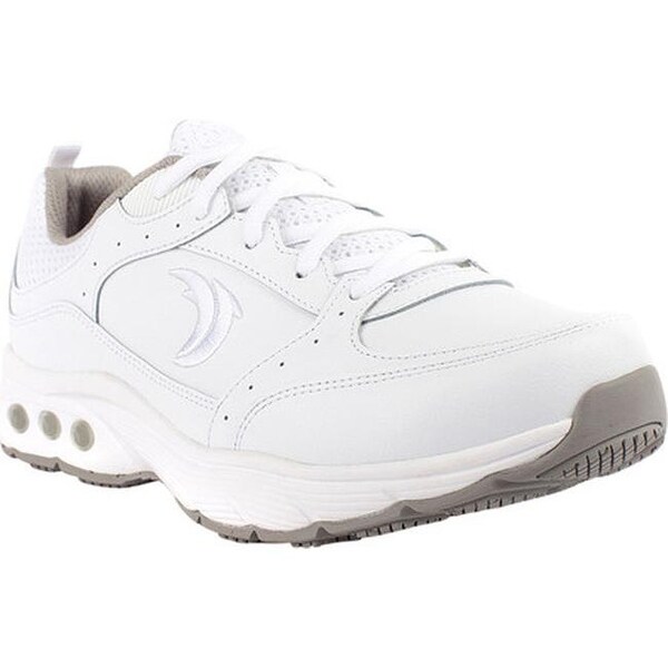 slip resistant tennis shoes