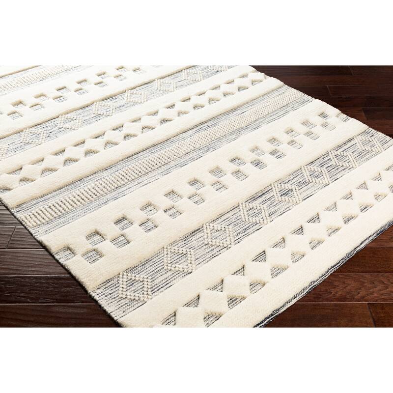Artistic Weavers Nagbe Handmade Wool Nordic Area Rug