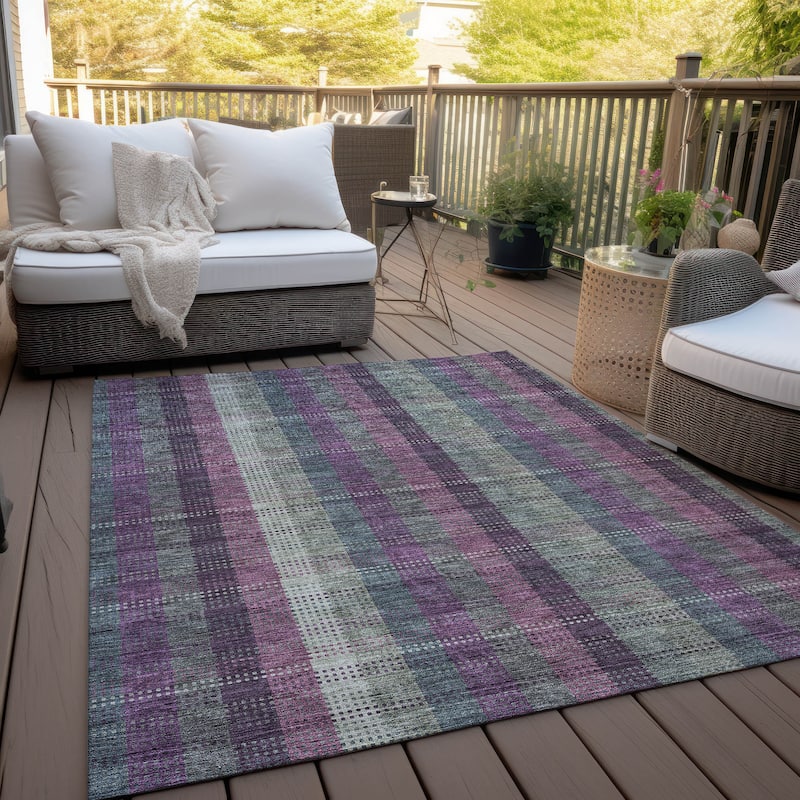 Machine Washable Indoor/ Outdoor Modern Plaid Chantille Rug