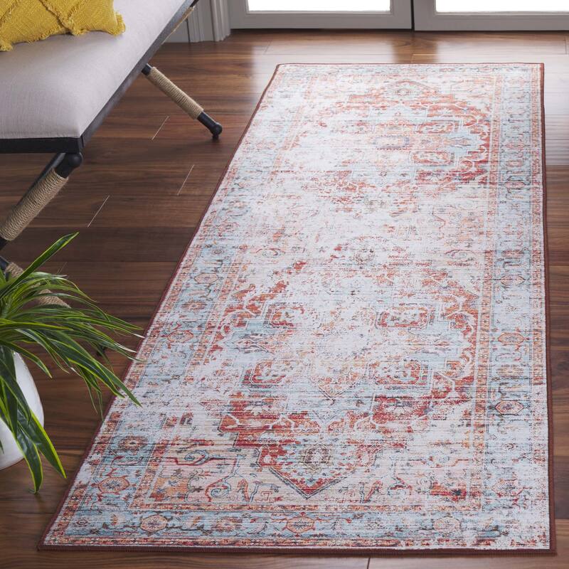 SAFAVIEH Tucson Machine Washable Slip Resistant Aimee Distressed Rug