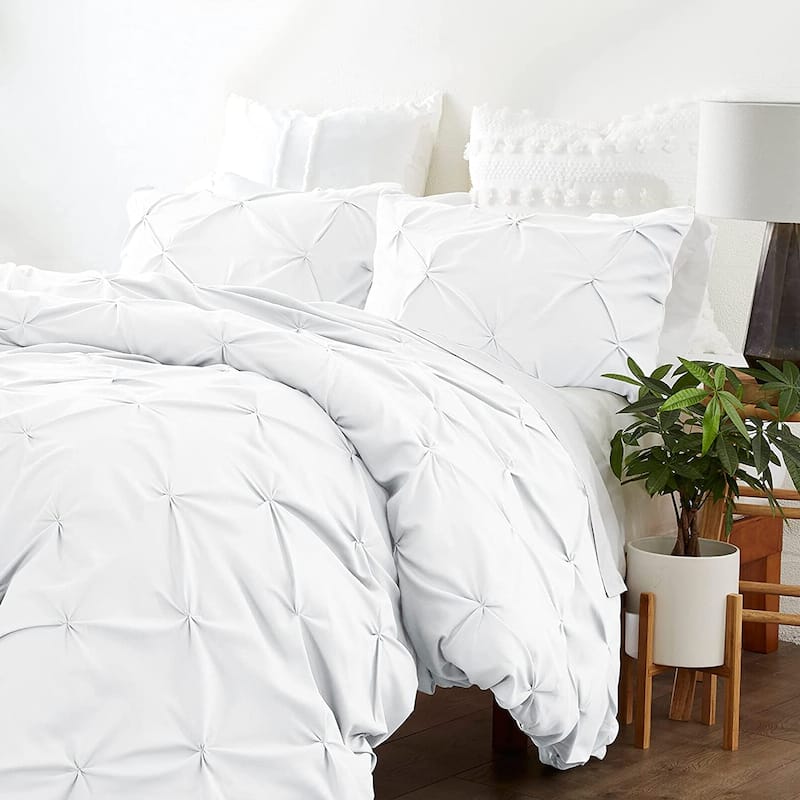 Organic Cotton 300 TC GOTS Certified 8 Internal Ties Fair Trade Pintuck Duvet Set