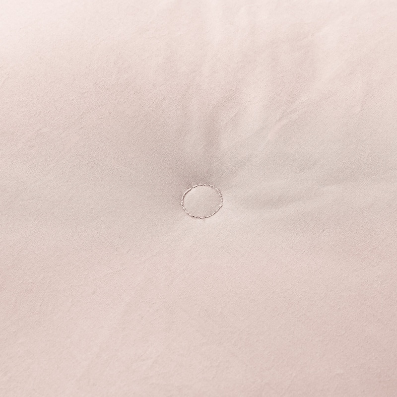 Royal Velvet Tufted Down Alternative Comforter