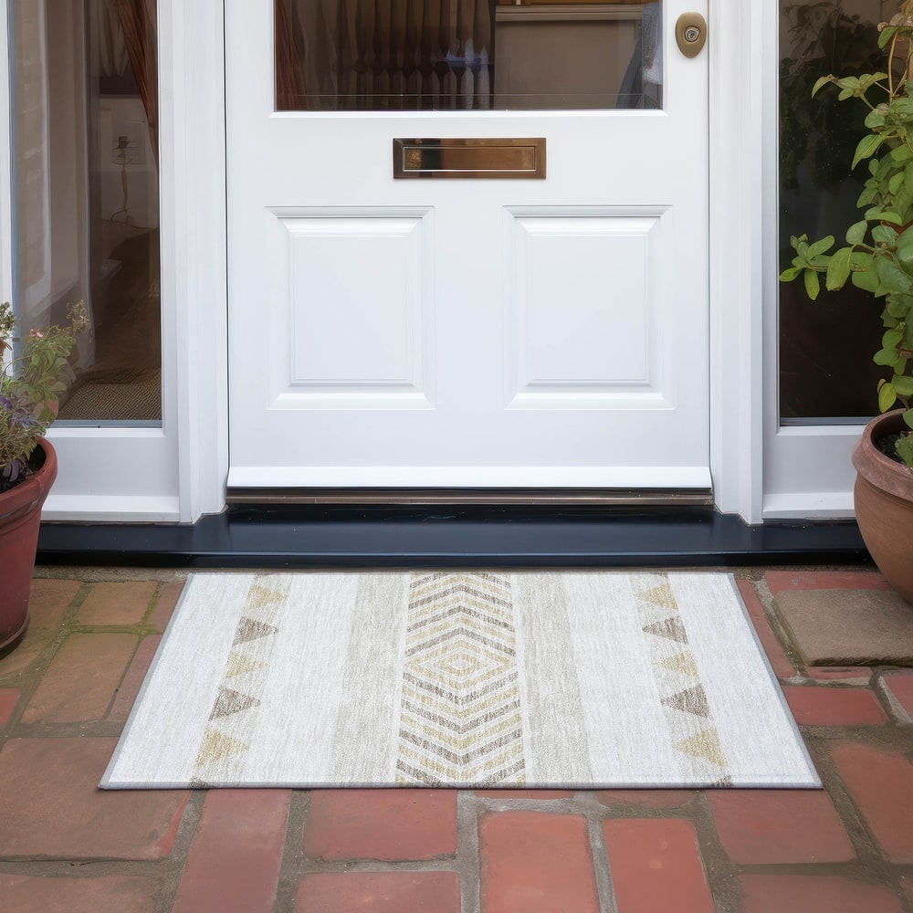 Machine Washable Indoor/ Outdoor Global Boho Chantille Rug