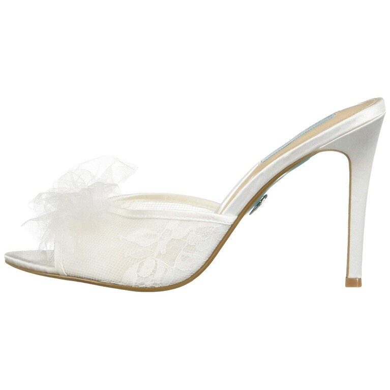 betsey johnson pumps