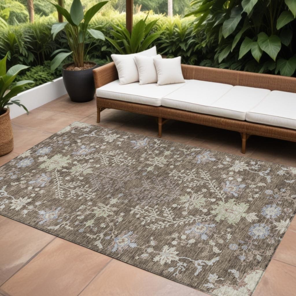 HomeRoots Floral Transitional Rectangle Outdoor Rug