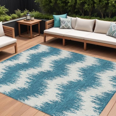 HomeRoots Chevron Transitional Rectangle Outdoor Rug