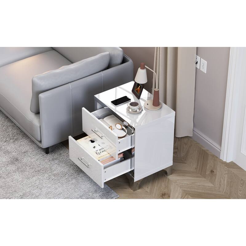 High Gloss Mirrored Nightstand with 2 Drawers,Modern End Table with Drawers,Mirrored High Gloss Wood Nightstand Metal Handle