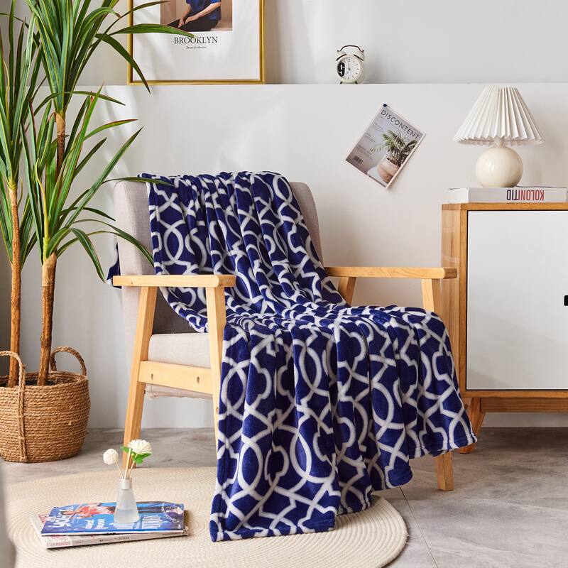 Microplush Fleece Ultra-soft Patterned Velvet Throw Blanket - Blue geometric